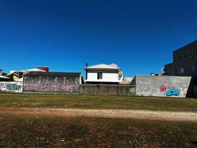 Terreno de 360m² no bairro Carianos - Florianópolis SC