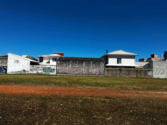 Terreno de 360 m² no bairro Carianos - Floriaópolis SC