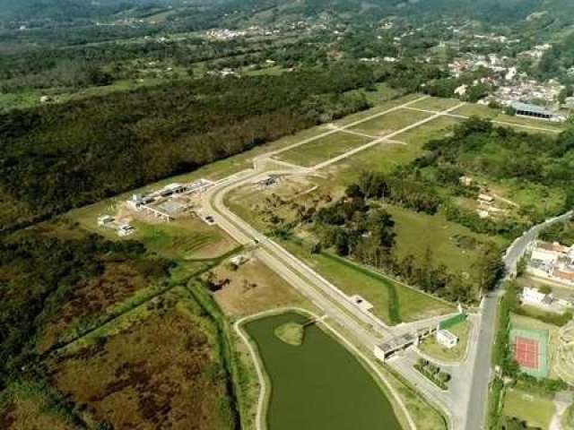 Terreno de 608.04m² no bairro Ratones