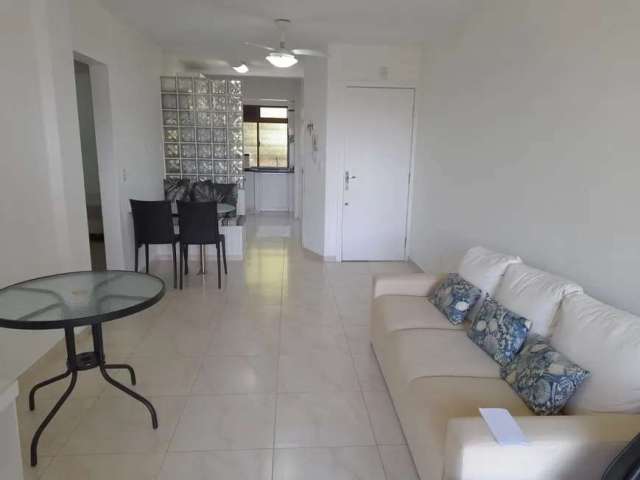 Excelente apartamento com 3 quartos na Praia Brava