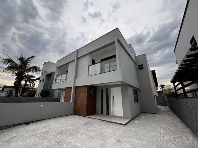 Casa geminada com 3 quartos no Carianos, Florianópolis