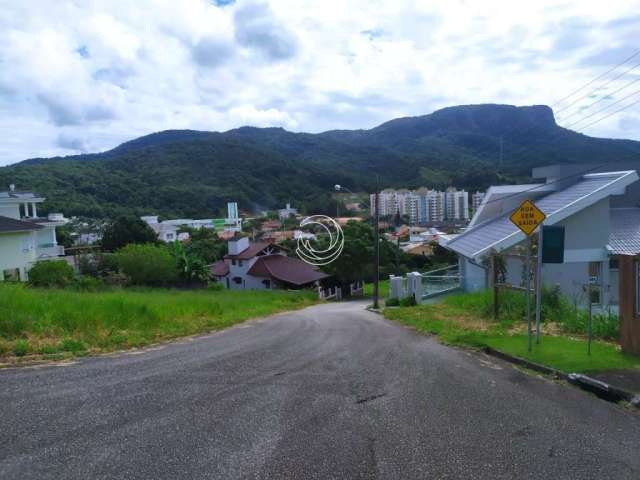 Terreno de 419.34m² no bairro Pedra Branca