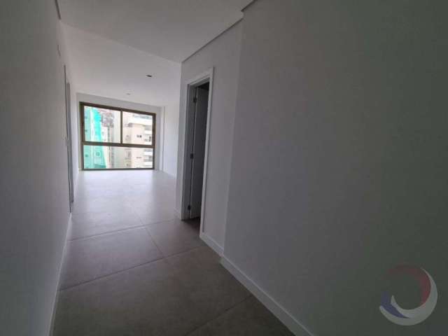 Apartamento de 1 dorm no bairro Carvoeira