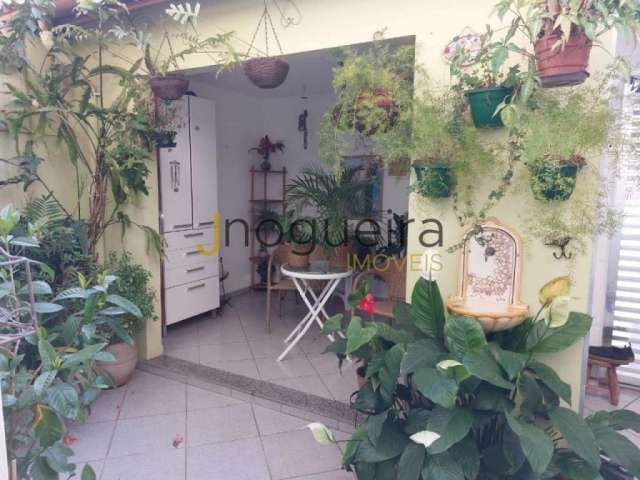 Casa à venda - 3 quartos - Vila Cordeiro - R$ 1.120.000,00