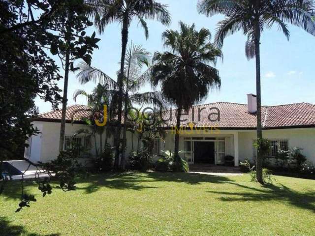 Casa a venda com 3 quartos, sendo todas Suites! Localização privilegiada.