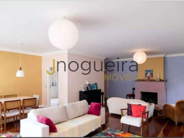 Casa térrea com 3 dmts , 4 vagas de 266 m² com 600 m² de terreno no Jardim Marajoara.