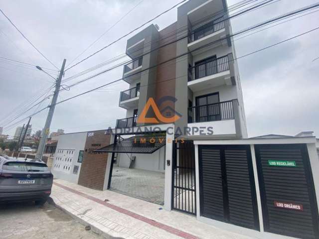 Studio apenas 500 metros da praia em Gravatá - Navegantes Adriano Carpes Imóveis vende