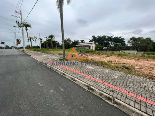 Terreno/ lote em Balneário Piçarras com 16 metros de frente e 360m² total, liberado para construir. Adriano Carpes Imóveis Vende