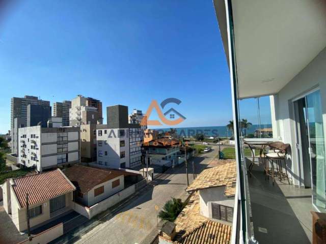 Adriano Carpes Imóveis vende apartamento térreo com 2 dormitórios (1 suíte) quadra mar Balneário Piçarras.