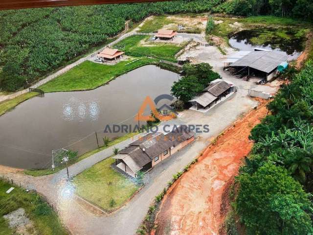 Chácara à venda em Balneário Piçarras-SC, com 3 dormitórios e 20.000 m² Adriano Carpes Imóveis vende