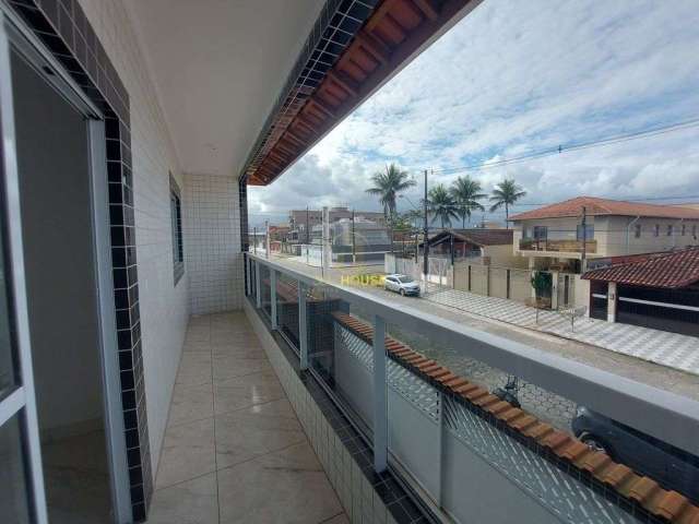 Linda casa de condominio com 03 dormitórios á 200 metros da Praia