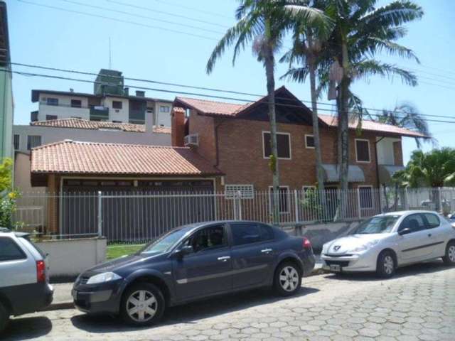 casa 4 DORMITÓRIOS, com ar, temporada, em Canasvieiras - Florianópolis - SC