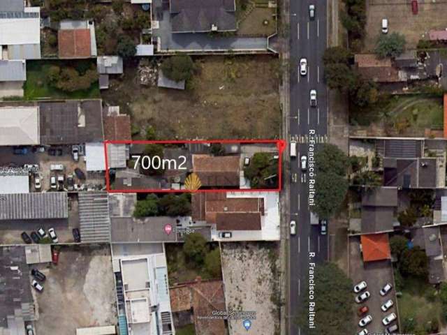 Terreno à venda, 700 m² por R$ 1.350.000,00 - Capão Raso - Curitiba/PR