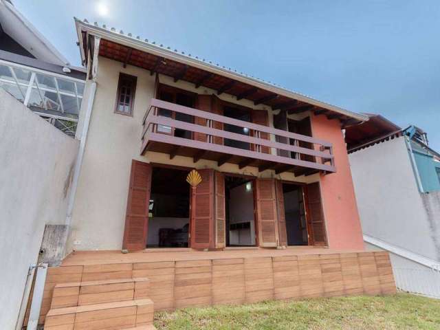 Casa com 3 dormitórios à venda, 201 m² por R$ 1.060.000,00 - Santo Inácio - Curitiba/PR