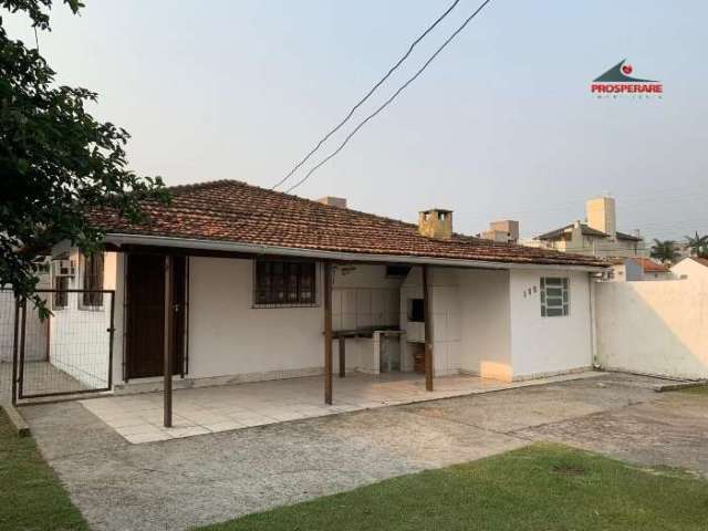 Casa com 3 quartos à venda na Rua Desembargador Maurílio Coimbra, 135, Canasvieiras, Florianópolis, 63 m2 por R$ 1.250.000