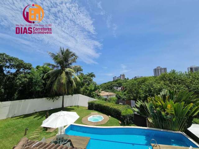 Vendo Linda  Casa nascente com vista mar de Alto Padrão em Patamares dentro de condomínio  fechado com 5/4,  suítes , piscina particular, varandas, mobiliada e decorada.