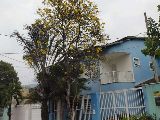 Ótima casa 3 suites em condomínio fechado Campo Grande RJ