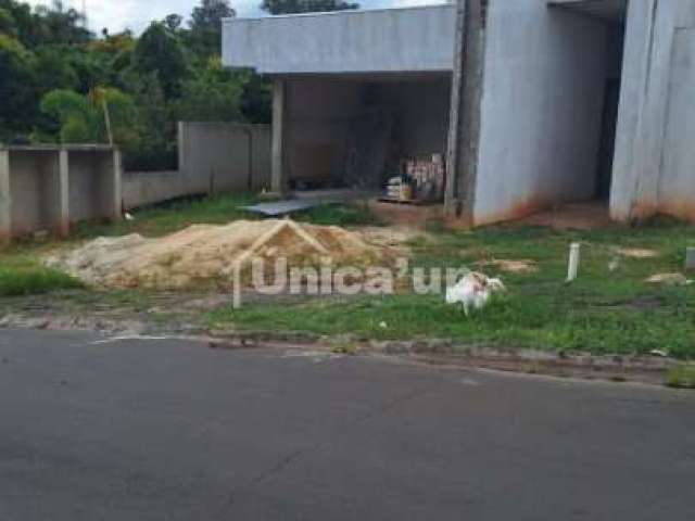 Casa em Condomínio para Venda no bairro Portal dos Lagos, 4 dorm, 4 suíte, 4 vagas, 466,92 m, 1000 m