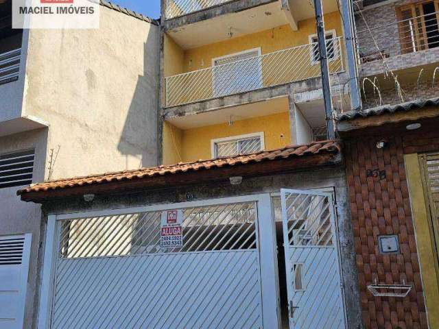 Sobrado com 3 dormitórios, sendo 1 suíte para alugar, 200 m² por R$ 3.500/mês - Parque Flamengo - Guarulhos/SP