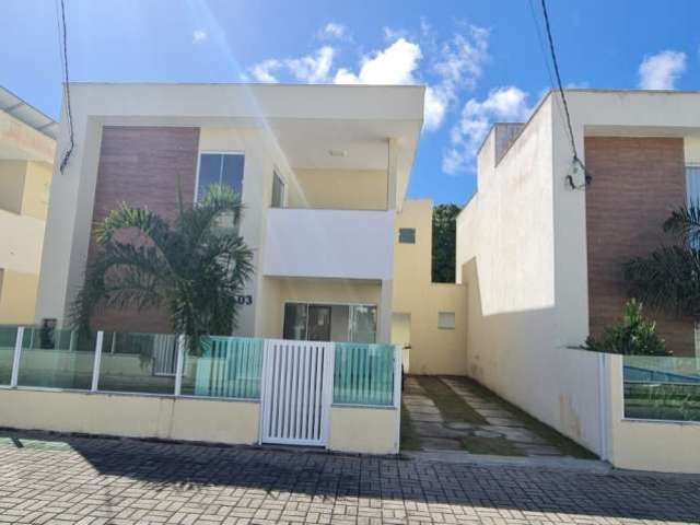 Casa com 4 suítes à venda,  600 metros da Praia de Buraquinho,140 m² por R$ 780.000 - Buraquinho - Lauro de Freitas/BA