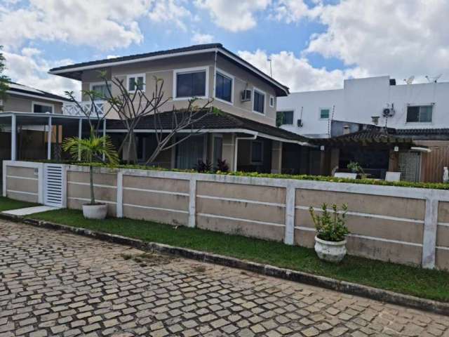 Oportunidade! Casa com 4 suítes. Piscina! Condomínio Spazio Vilas- Buraquinho-Lauro de Freitas