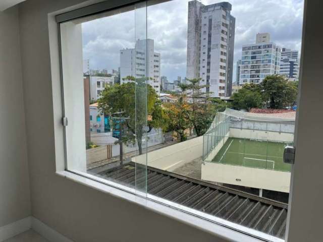 Belíssimo apartamento á venda 3/4, sendo 2 suítes. Nascente. Condomínio fechado- Pituba