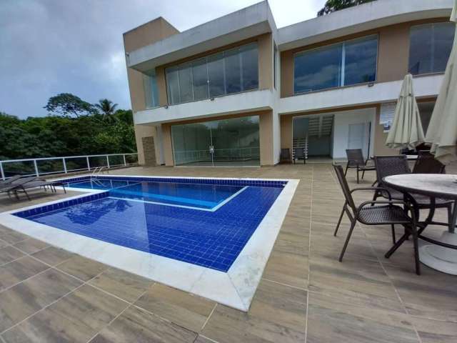 Casa com 3 dormitórios, sendo 1 suíte, piscina privativa, 2 vagas à venda por R$ 599.000 - Condomínio fechado em Abrantes