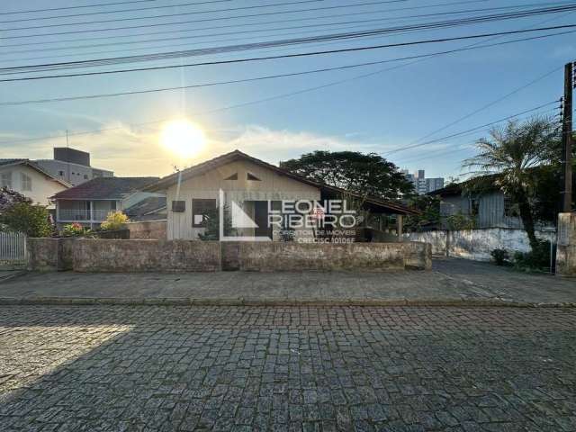 Casa com 7 dormitórios, 324,23m² à venda  no bairro Imigrantes em Timbó/SC