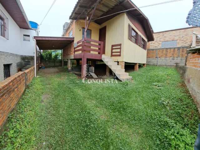 Casa com 2 quartos à venda na Rua Altino dos Santos Fernandes, 1463, Serrano, Caxias do Sul por R$ 140.000