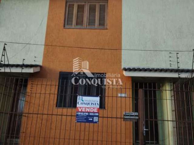 Casa com 2 quartos à venda na Avenida Moinhos de Vento, 591, Nossa Senhora da Saúde, Caxias do Sul por R$ 320.000