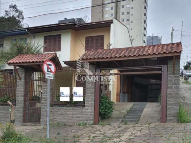 Casa com 3 quartos à venda na Rua Capitão Artemin Karam, 1869, Santa Lúcia do Piaí, Caxias do Sul por R$ 550.000