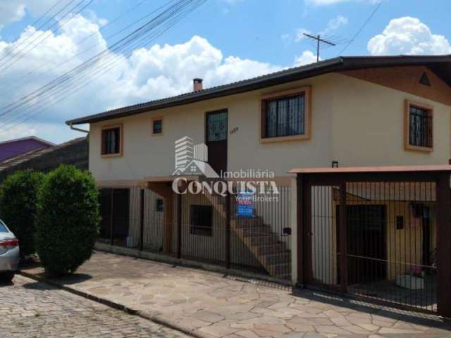 Casa com 7 quartos à venda na Rua José Castilhos de Moraes, 1620, Interlagos, Caxias do Sul por R$ 1.000.000