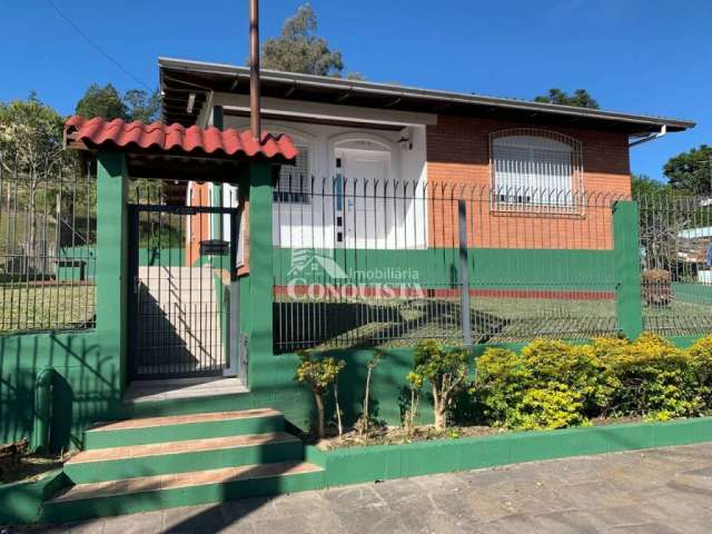 Casa com 3 quartos à venda na Doutor Assis Antônio Mariani, 1153, São Caetano, Caxias do Sul por R$ 675.000