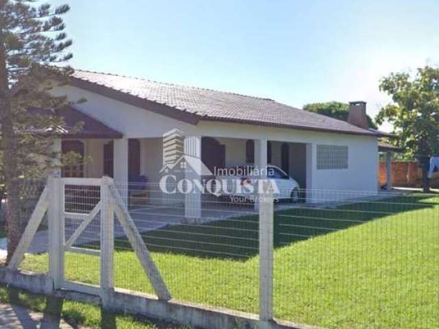 Casa com 6 quartos à venda na Santa Maria, 377, Praia Paraíso, Torres por R$ 890.000