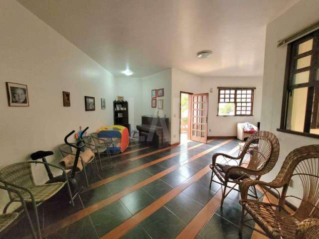 Casa à venda, 6 quartos, 3 suítes, 3 vagas, Santa Lúcia - Belo Horizonte/MG