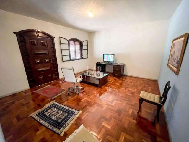 Casa à venda, 3 quartos, 1 suíte, 10 vagas, Braúnas - Belo Horizonte/MG