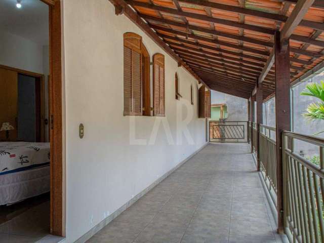 Casa à venda, 6 quartos, 4 suítes, 4 vagas, Alto Caiçaras - Belo Horizonte/MG