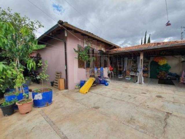 Casa à venda, 3 quartos, 1 suíte, 4 vagas, Santa Mônica - Belo Horizonte/MG