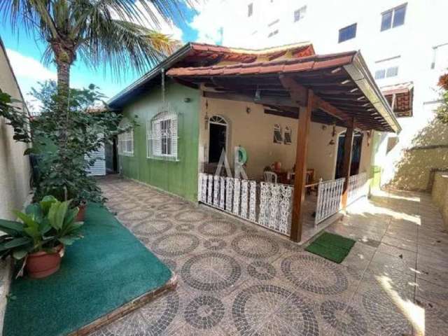 Casa para aluguel, 3 quartos, 1 suíte, 4 vagas, Castelo - Belo Horizonte/MG