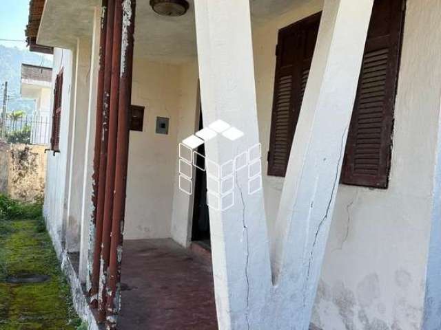 Casa com 3 quartos à venda na Rua Duque de Caxias, 315, Saco dos Limões, Florianópolis por R$ 580.000