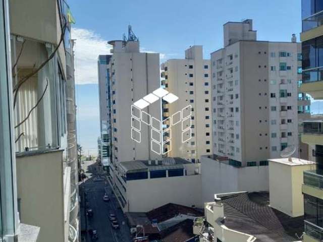 Apartamento com 3 quartos à venda na Rua 220, 222, Meia Praia, Itapema por R$ 1.300.000