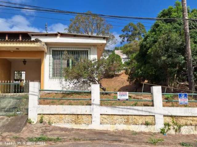 Casa para Venda em Caldas, Morro da Barreira, 2 dormitórios, 1 suíte, 1 banheiro, 1 vaga