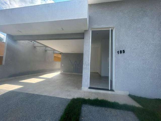 Casa com 3 dormitórios à venda, 178 m² por R$ 950.000,00 - Condomínio Vila Rica - Vargem Grande Paulista/SP