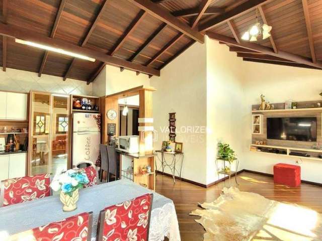 Casa com 3 dormitórios à venda, 248 m² por R$ 595.000,00 - Paraíso - Sapucaia do Sul/RS