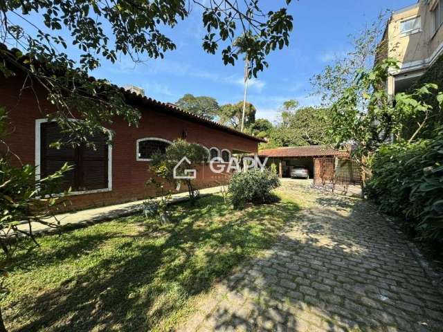 Linda Casa à Venda na Vila Progresso! Excelente localização em Niterói.