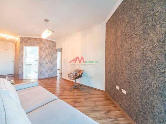 apartamento com excelente localização,  1° andar, de frente, com sacadas da sala e quarto envidraçadas.  O apto possui sala 2 ambientes,  2 quartos, sendo um deles suíte e o outro no modelo closet ( a