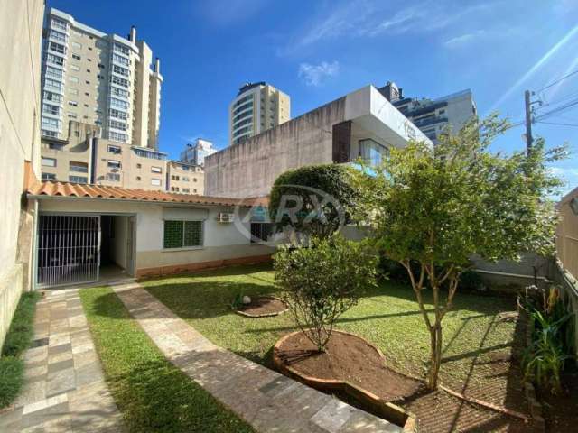 Casa com 3 quartos à venda na Rua Doutor Barcelos, 33, Centro, Canoas por R$ 880.000