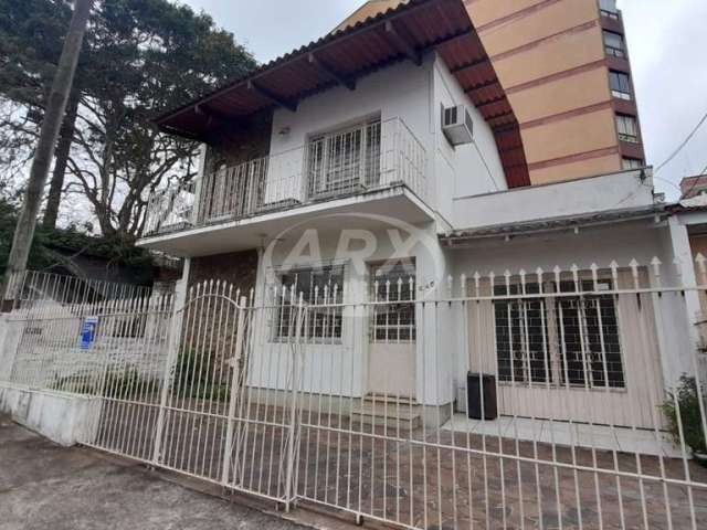 Casa com 7 quartos à venda na Rua Caetés, 246, Centro, Canoas por R$ 650.000