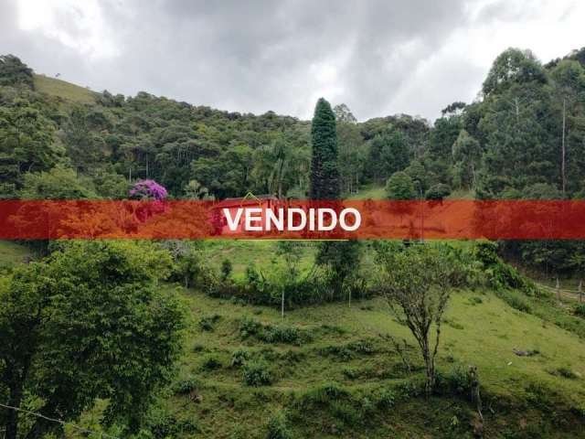 OPORTUNIDADE, SITIO Á VENDA, Área com 8 HECTARES, com casa á 4km da praça de ANGELINA - SC