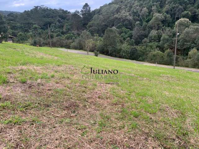 LINDO TERRENO, COM 810m² EM CONDOMÍNIO FECHADO, À VENDA EM RANCHO QUEIMADO/SC.